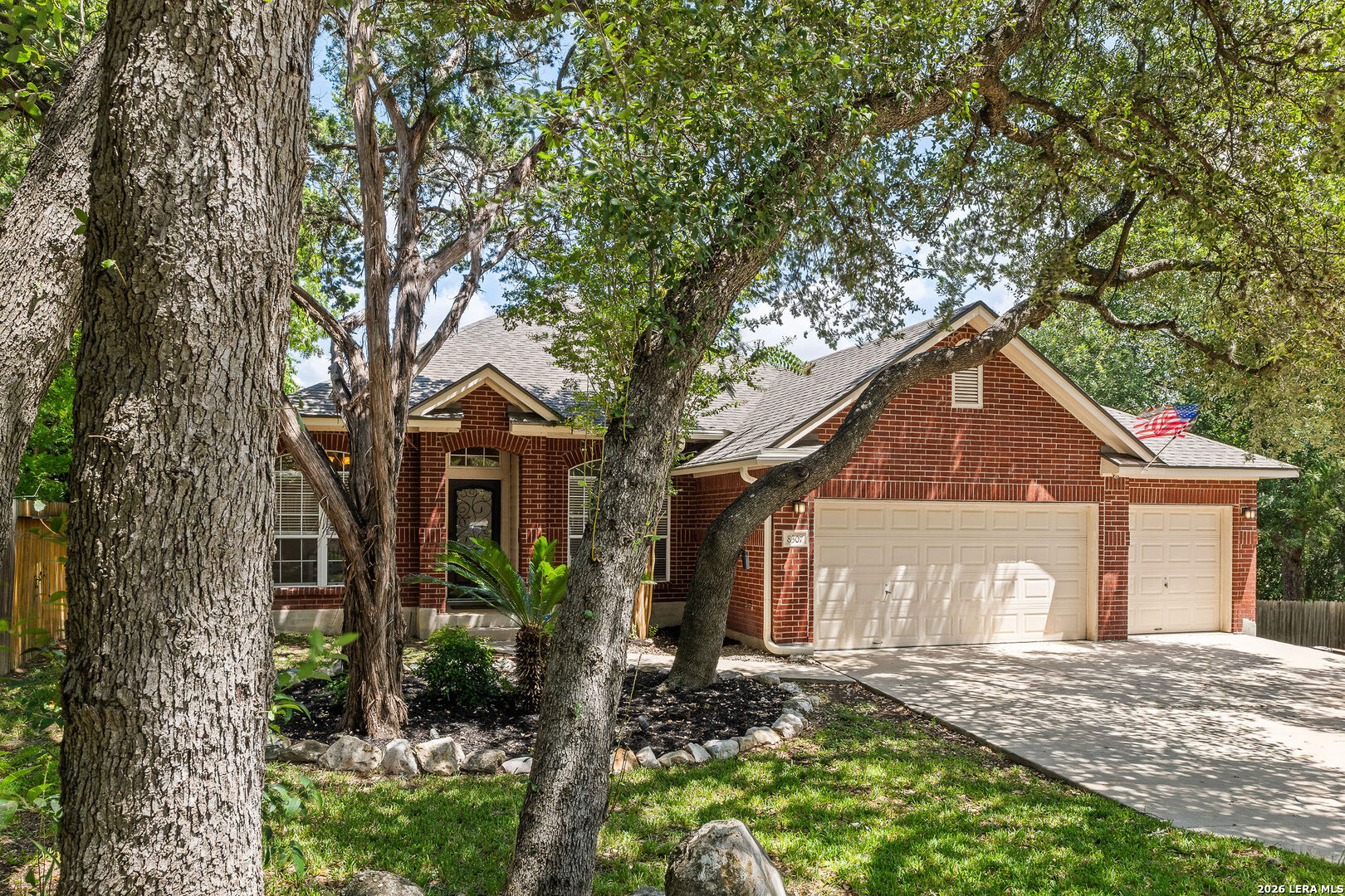 8307 La Fleur San Antonio TX 78249