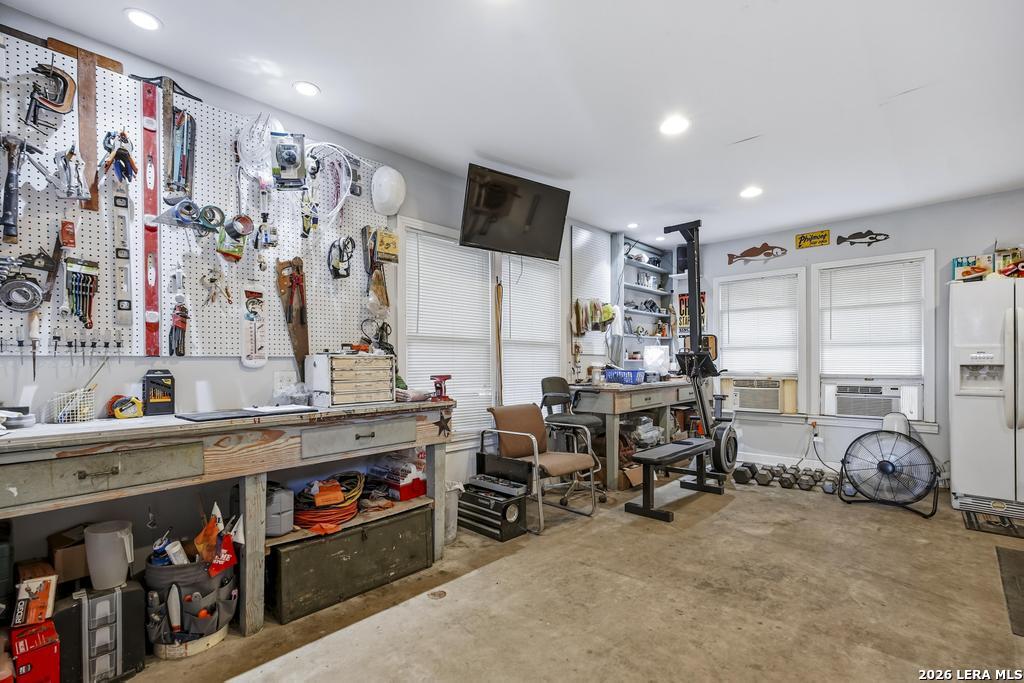 231 Oakleaf Drive San Antonio TX 78209
