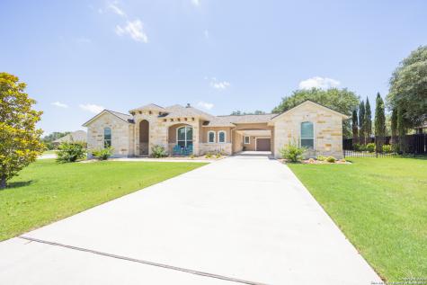 113 Sunrise Hill Castroville TX 78009