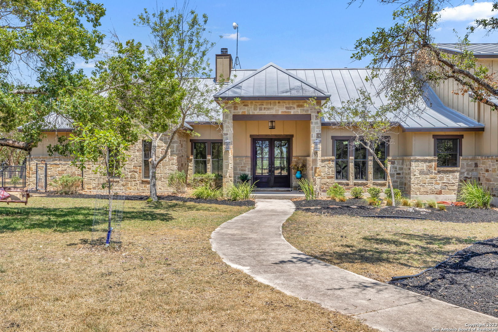 97 Sister Creek Comfort TX 78013