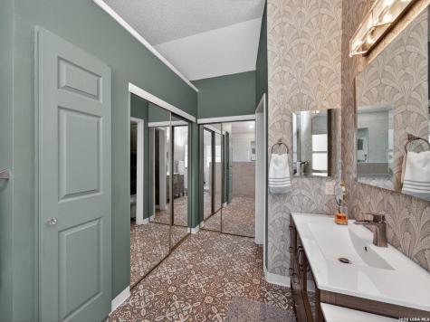 7701 Forest Magic Court Live Oak TX 78233