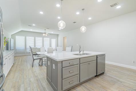 9328 Trestle Creek San Antonio TX 78254