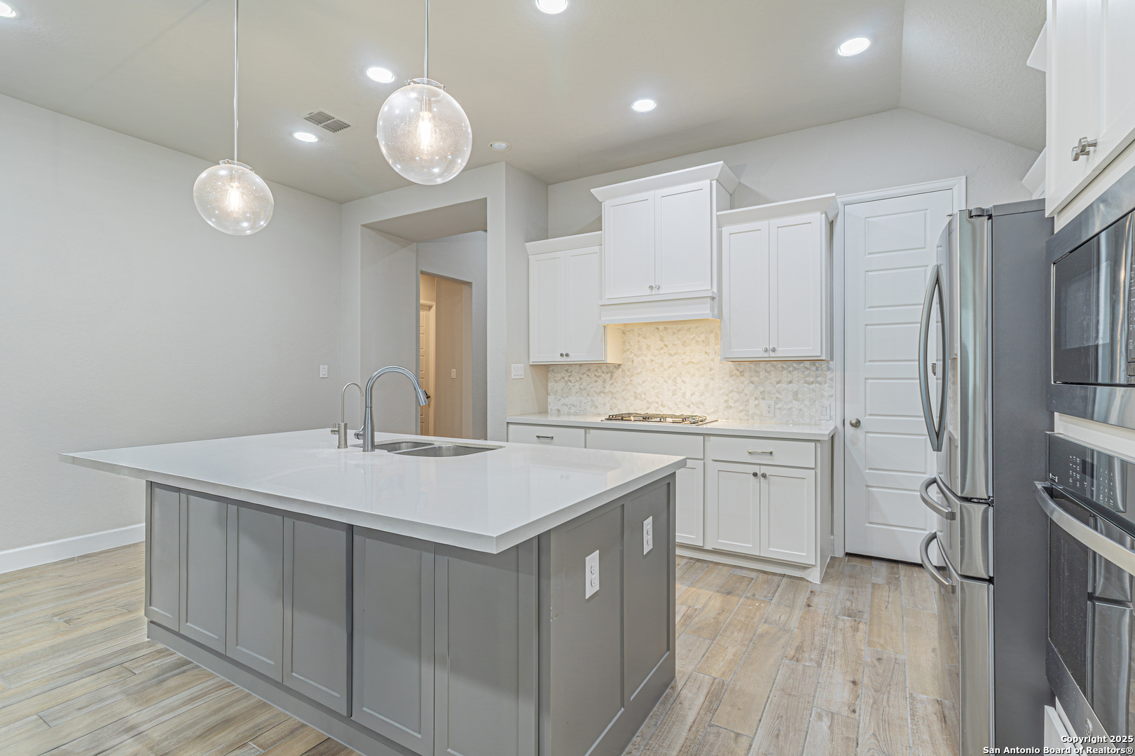 9328 Trestle Creek San Antonio TX 78254