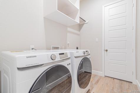 9328 Trestle Creek San Antonio TX 78254