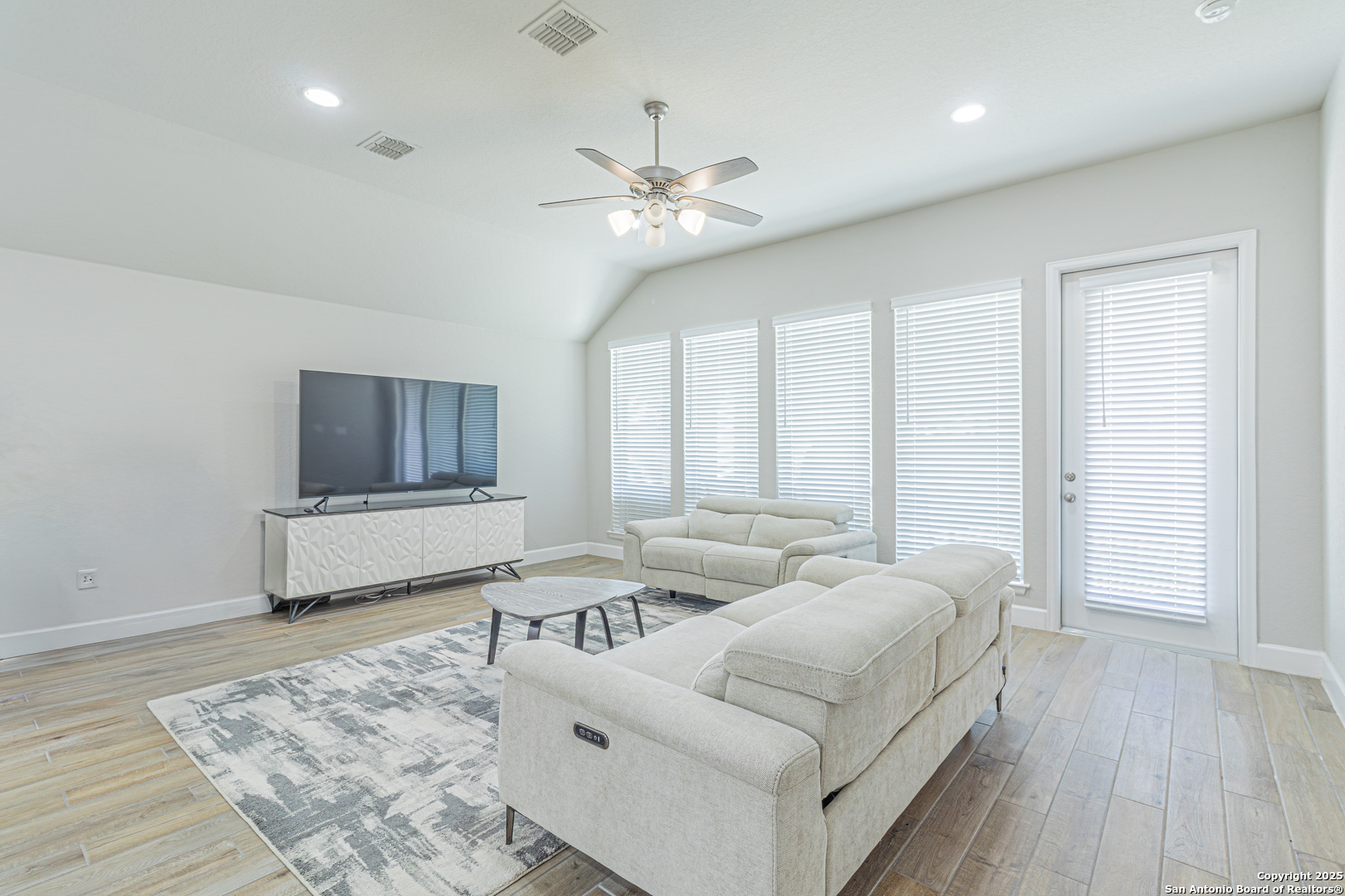 9328 Trestle Creek San Antonio TX 78254