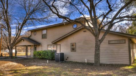 6496 N Us Highway 83 Leakey TX 78873