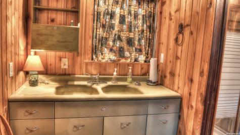 6496 N Us Highway 83 Leakey TX 78873