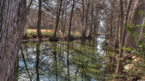 6496 N Us Highway 83 Leakey TX 78873