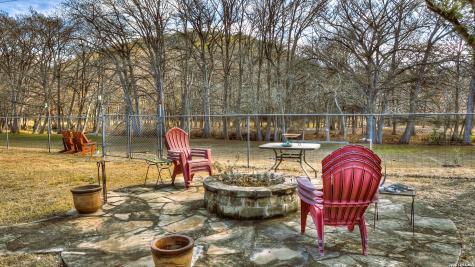 6496 N Us Highway 83 Leakey TX 78873