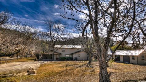 6496 N Us Highway 83 Leakey TX 78873