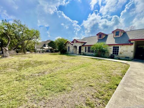 626 E Sunshine Drive San Antonio TX 78228