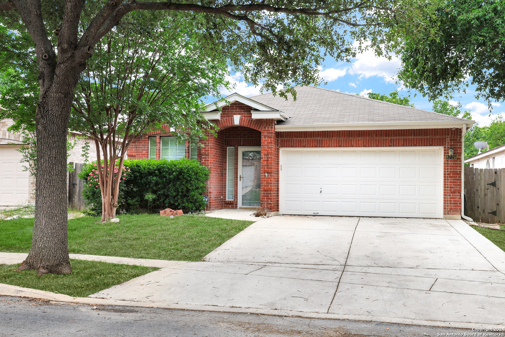8726 Sonora Pass Helotes TX 78023