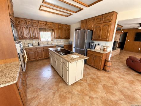 2379 Wetz Road Marion TX 78124