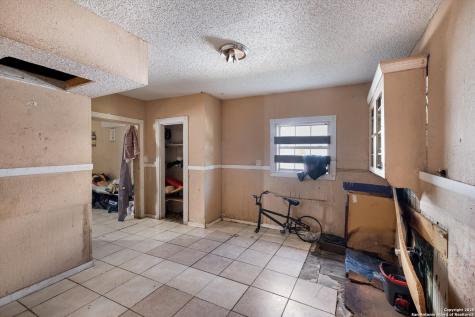 2925 W Commerce Street San Antonio TX 78207