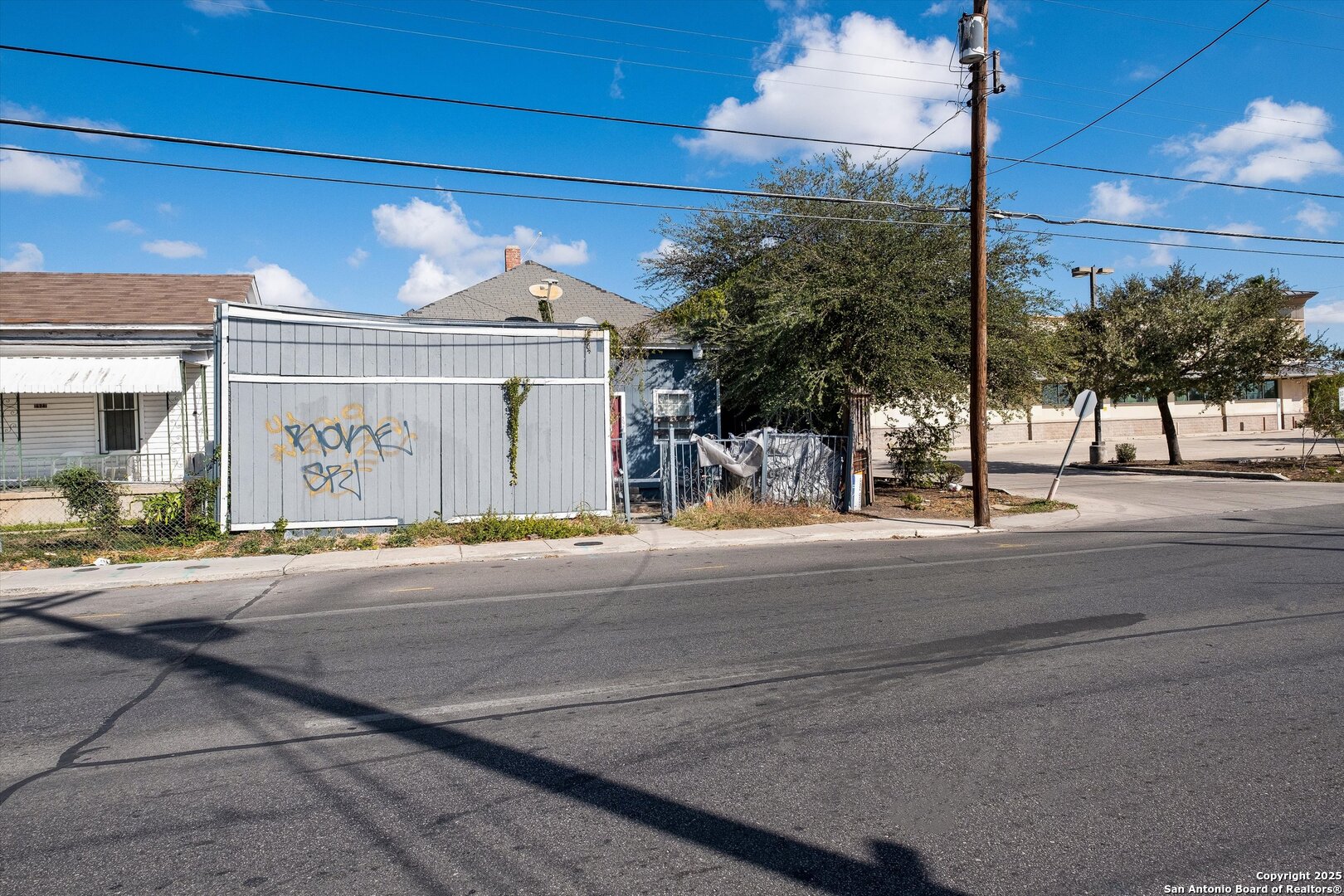 2925 W Commerce Street San Antonio TX 78207