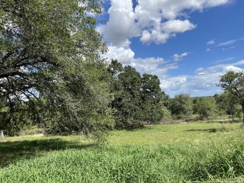 Lot I 497 County Road 124 Floresville TX 78112