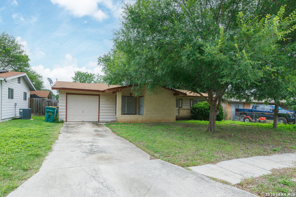 202 Brenda Drive Converse TX 78109