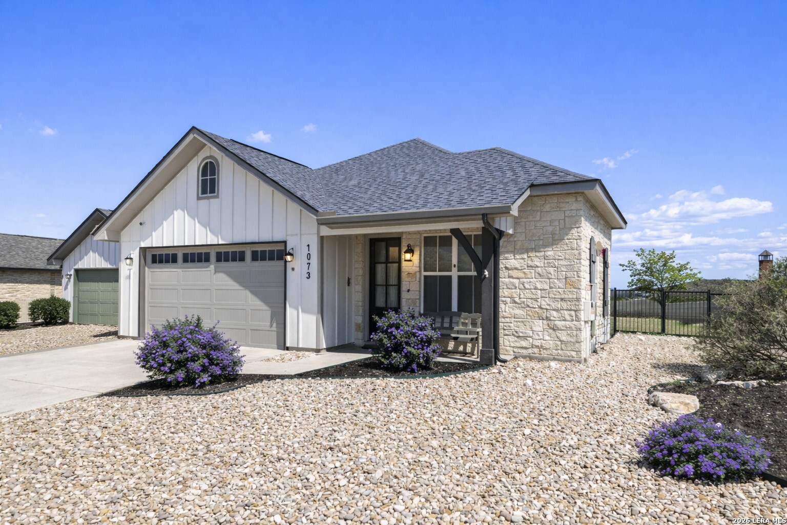 1073 Roanoke Kerrville TX 78028