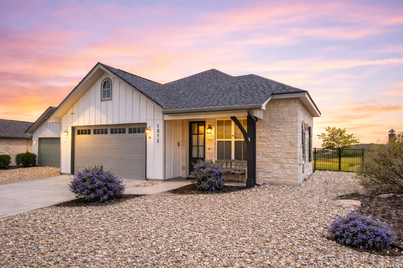 1073 Roanoke Kerrville TX 78028
