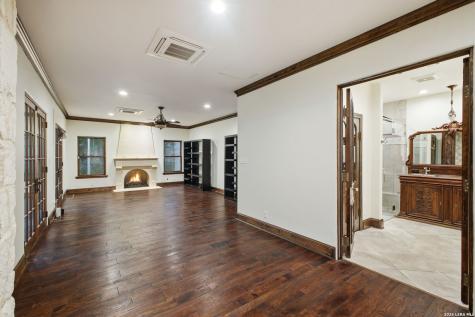 103 Park Hill San Antonio TX 78212