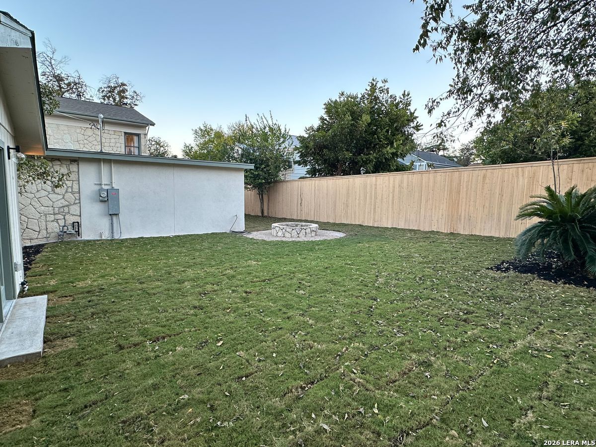 102 Luther Drive Olmos Park TX 78212