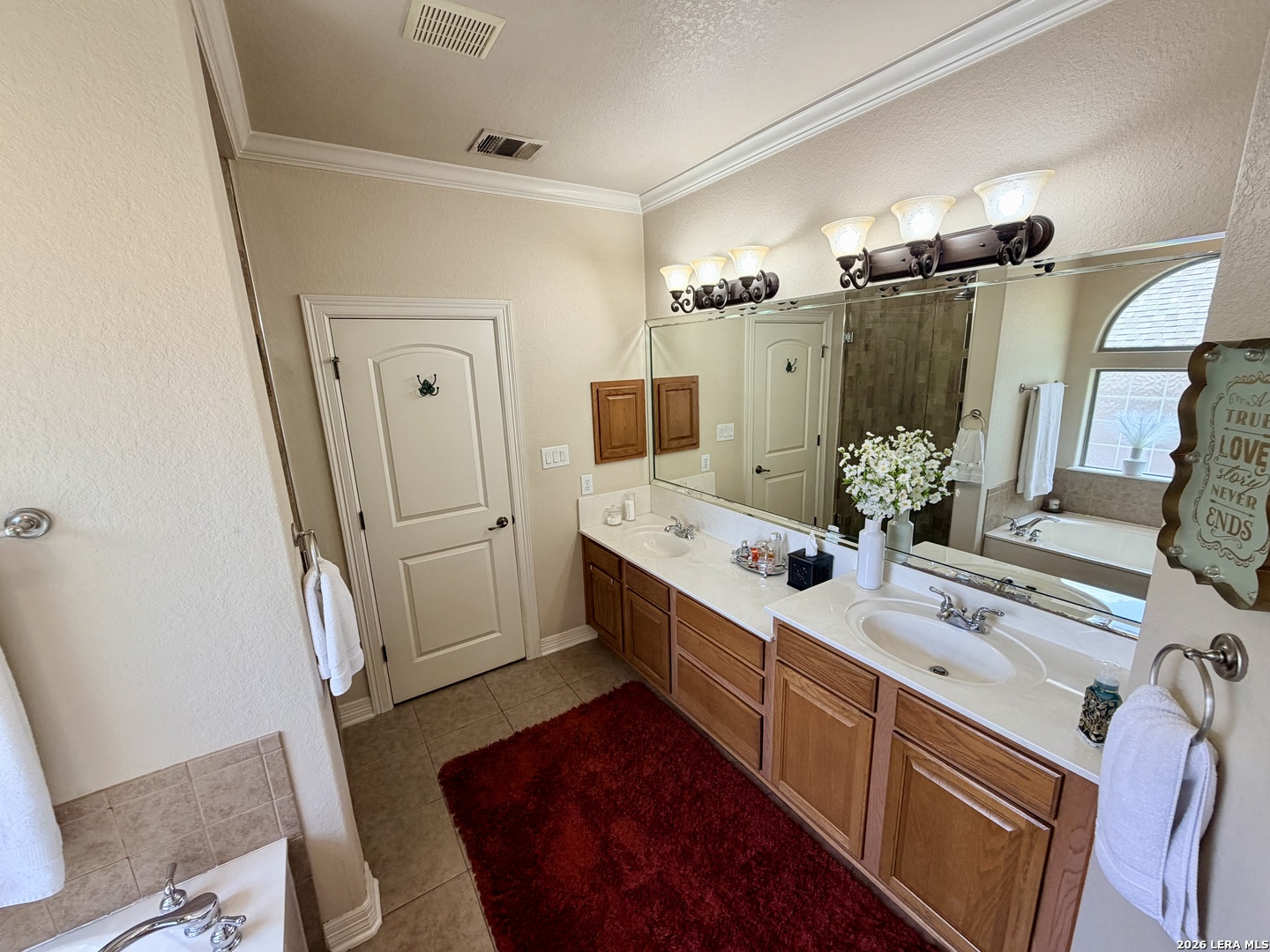 1306 Wooded Knoll San Antonio TX 78258