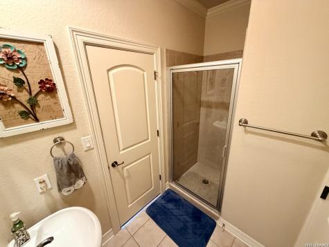 1306 Wooded Knoll San Antonio TX 78258