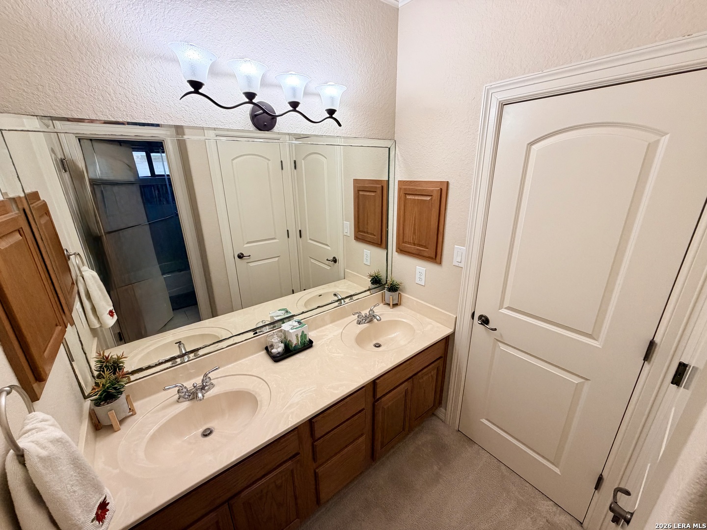 1306 Wooded Knoll San Antonio TX 78258