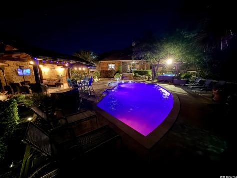 1306 Wooded Knoll San Antonio TX 78258