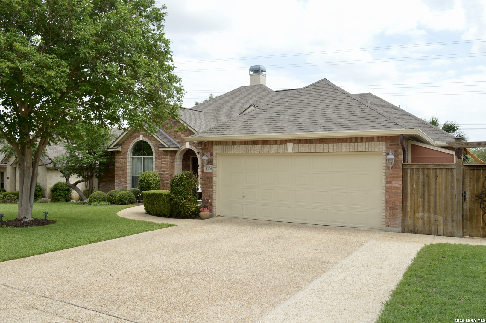 1306 Wooded Knoll San Antonio TX 78258