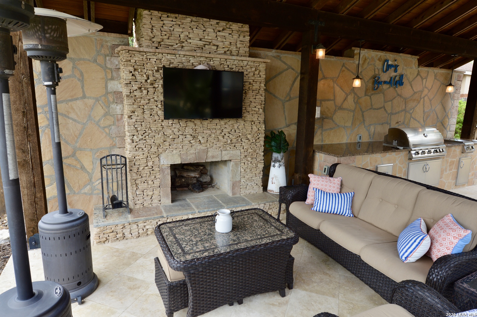 1306 Wooded Knoll San Antonio TX 78258