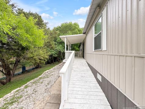 1317 Hidden Fawn Canyon Lake TX 78133