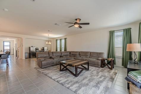318 Deer Crest Drive New Braunfels TX 78130