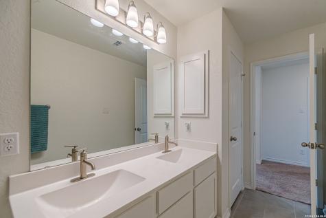 318 Deer Crest Drive New Braunfels TX 78130