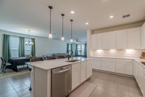318 Deer Crest Drive New Braunfels TX 78130