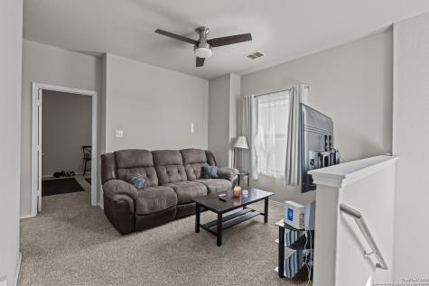 10573 Green Lake San Antonio TX 78223