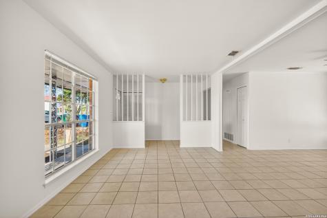 5958 Midcrown San Antonio TX 78218