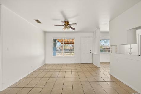 5958 Midcrown San Antonio TX 78218