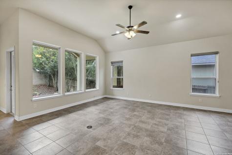 415 Tranquil Oak San Antonio TX 78260