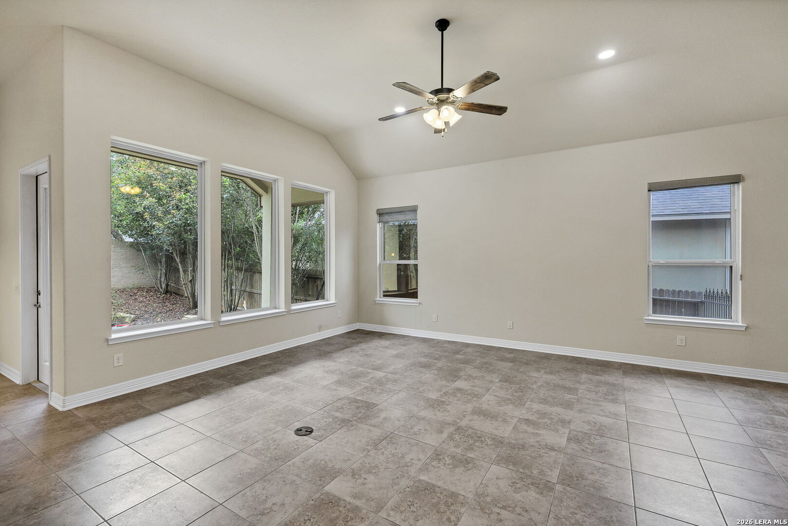 415 Tranquil Oak San Antonio TX 78260