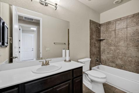 415 Tranquil Oak San Antonio TX 78260