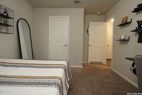 4231 Mesa Cove San Antonio TX 78237