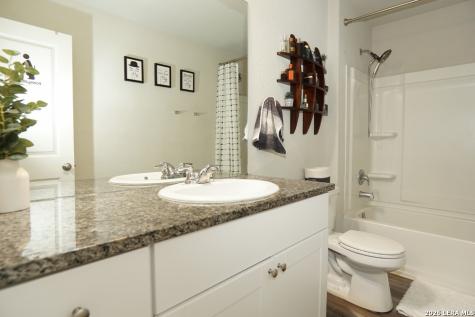 4231 Mesa Cove San Antonio TX 78237