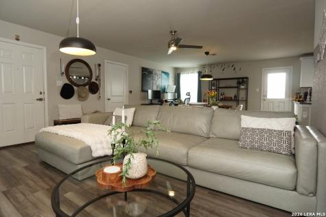 4231 Mesa Cove San Antonio TX 78237
