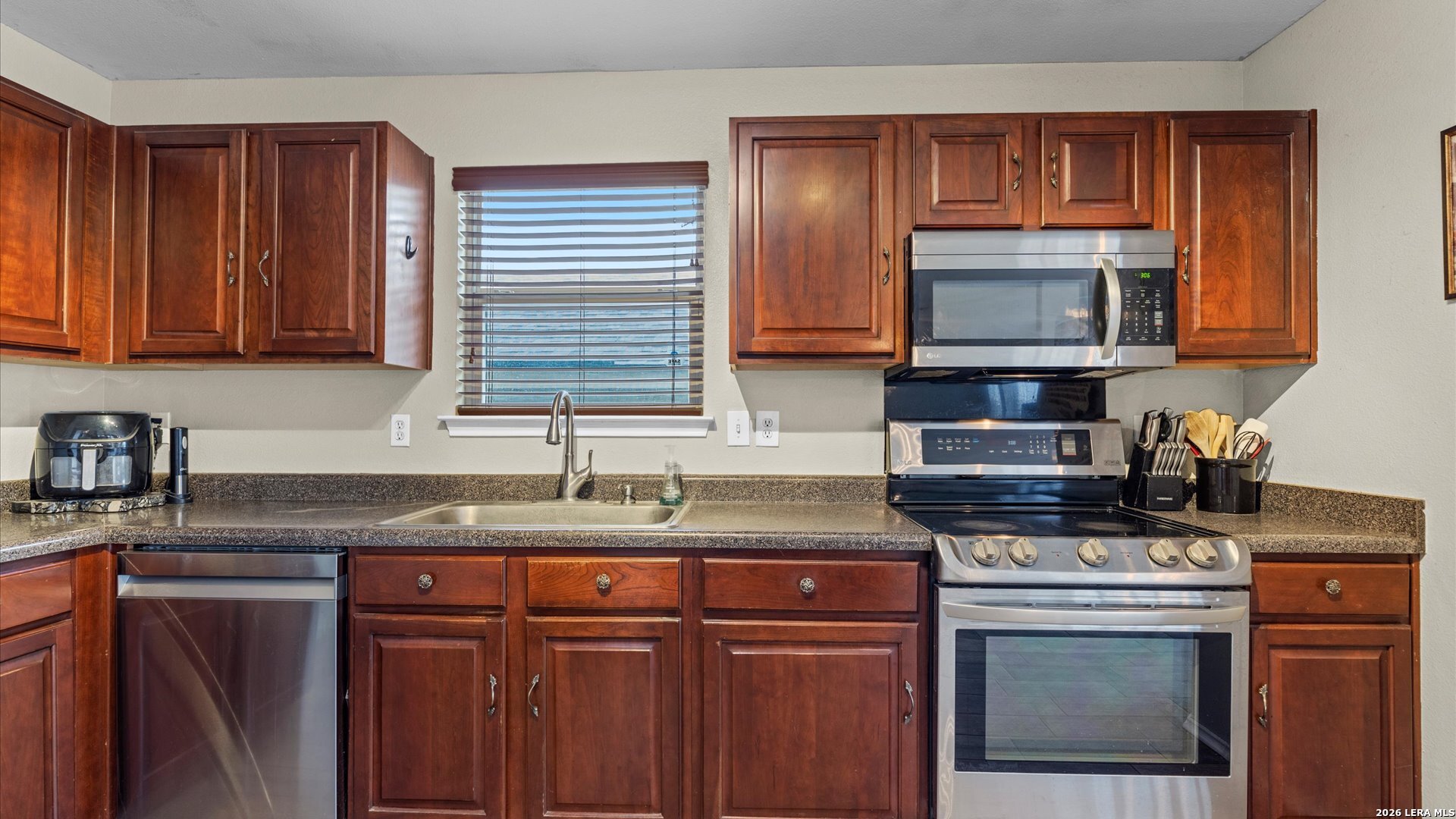 1015 Tiger Path San Antonio TX 78251