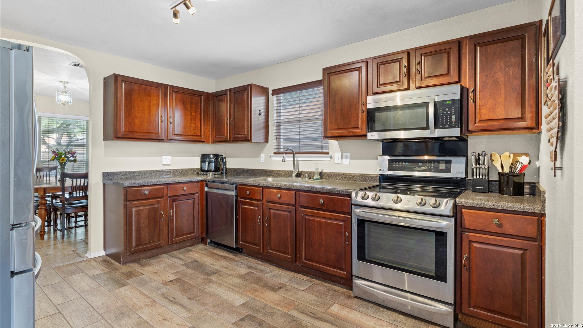 1015 Tiger Path San Antonio TX 78251