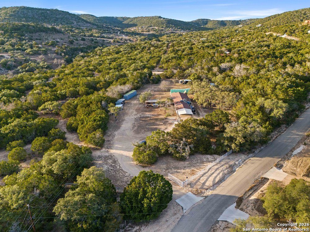 277 W Bear Springs Pipe Creek TX 78063