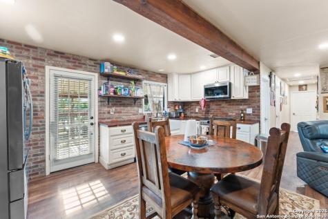 277 W Bear Springs Pipe Creek TX 78063