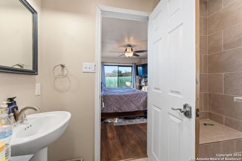 277 W Bear Springs Pipe Creek TX 78063