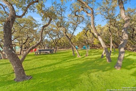 277 W Bear Springs Pipe Creek TX 78063